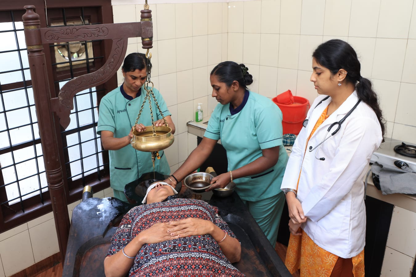 Shirodhara - Oil pouring therapy